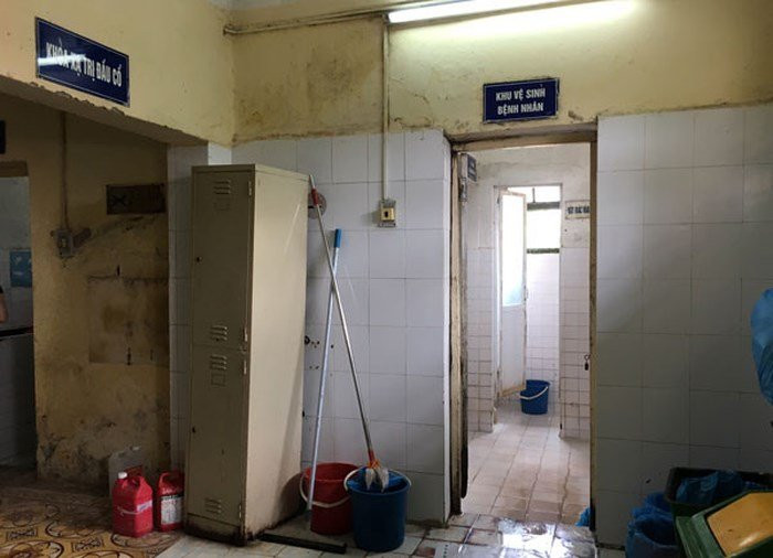 Nhà vệ sinh bẩn trở thành nỗi ám ảnh của nhiều học sinh (Ảnh minh họa: vtc.vn).