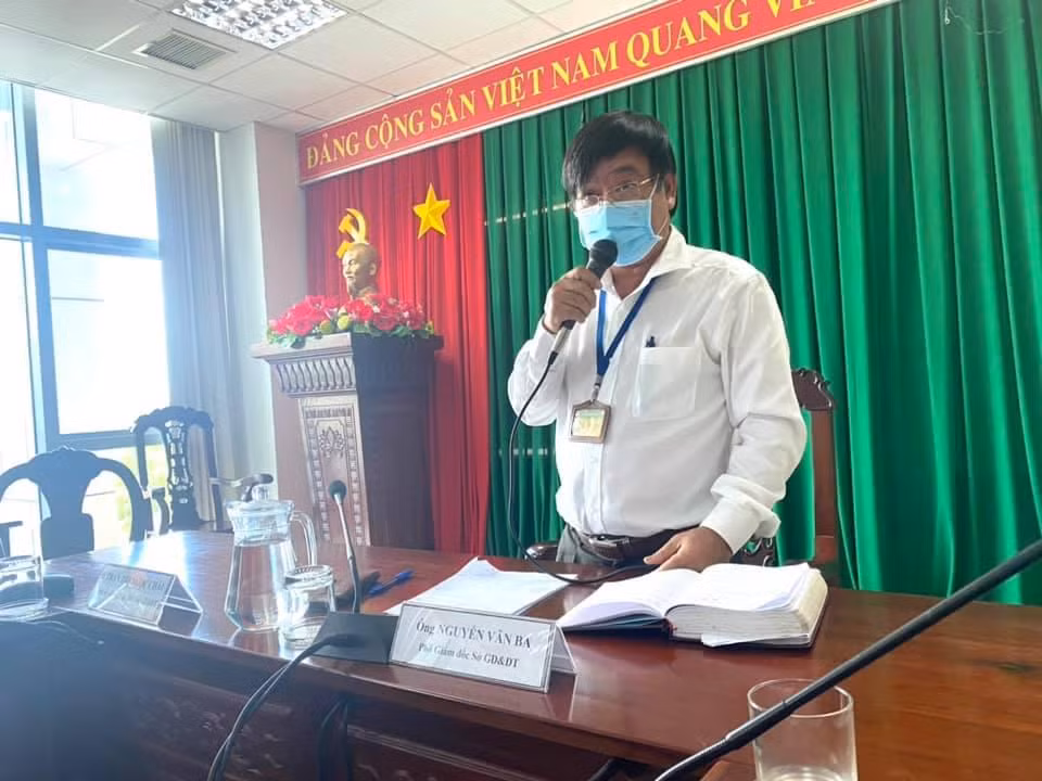 Thầy Nguyễn Văn Ba - Phó Giám đốc Sở Giáo dục và Đào tạo tỉnh Bà Rịa - Vũng Tàu. Ảnh: bariavungtau.edu.vn