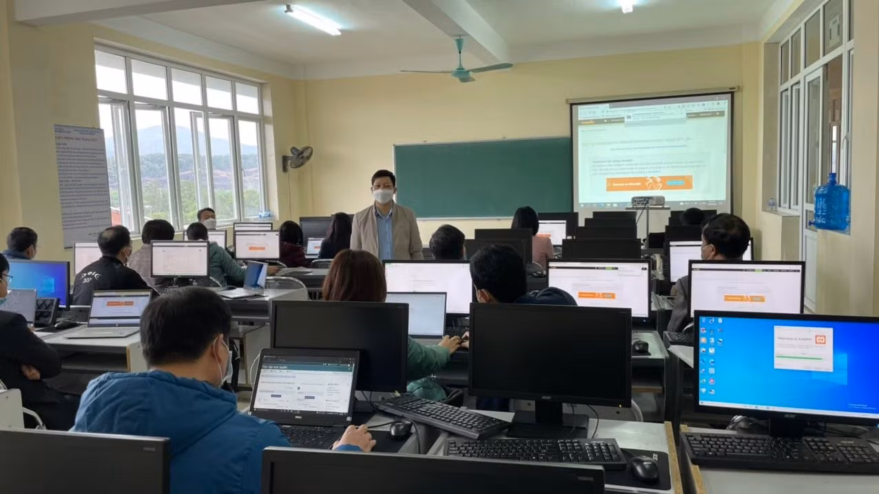 Sở Lao động – Thương binh và Xã hội tỉnh Quảng Ninh đã đặt ra phương hướng, nhiệm vụ trong năm 2023 và những năm tiếp theo nhằm nâng cao hiệu quả chuyển đổi số trong giáo dục nghề nghiệp (Ảnh minh hoạ: CTV) Sở Lao động – Thương binh và Xã hội tỉnh Quảng Ninh đã đặt ra phương hướng, nhiệm vụ trong năm 2023 và những năm tiếp theo nhằm nâng cao hiệu quả chuyển đổi số trong giáo dục nghề nghiệp (Ảnh minh hoạ: CTV)