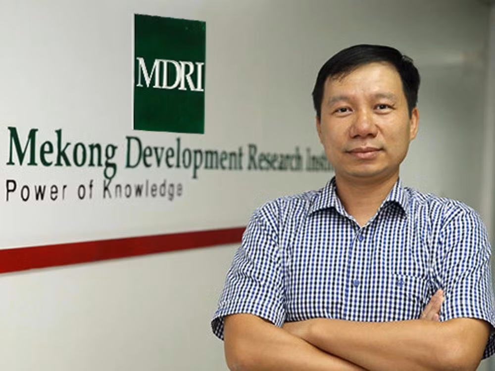Theo Tiến sĩ Nguyễn Việt Cường: Nếu cả thế giới này đi thi trắc nghiệm và yêu cầu chọn ngẫu nhiên thì cũng chưa chắc tìm được ai có 2 điểm 0. Ảnh nhân vật cung cấp. Theo Tiến sĩ Nguyễn Việt Cường: Nếu cả thế giới này đi thi trắc nghiệm và yêu cầu chọn ngẫu nhiên thì cũng chưa chắc tìm được ai có 2 điểm 0. Ảnh nhân vật cung cấp.