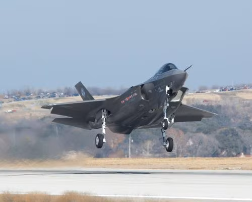 Máy bay chiến đấu tàng hình F-35 Máy bay chiến đấu tàng hình F-35