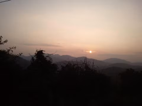 Hoàng hôn trên núi rừng Cao Bằng