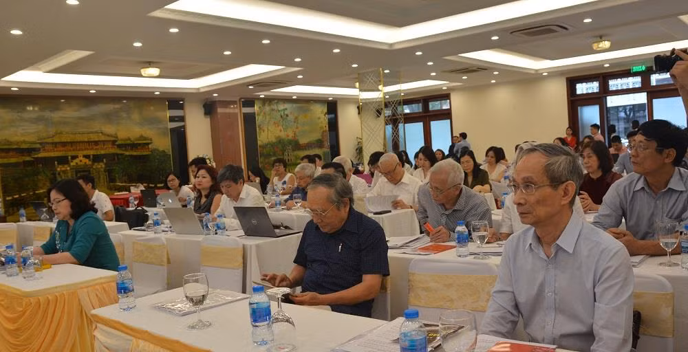 Hội thảo là để các nhà đầu tư trình bày ý kiến, nguyện vọng và đề xuất kiến nghị với các cơ quan chức năng, các nhà hoạch định chính sách giáo dục (ảnh Đỗ Công Tiến).