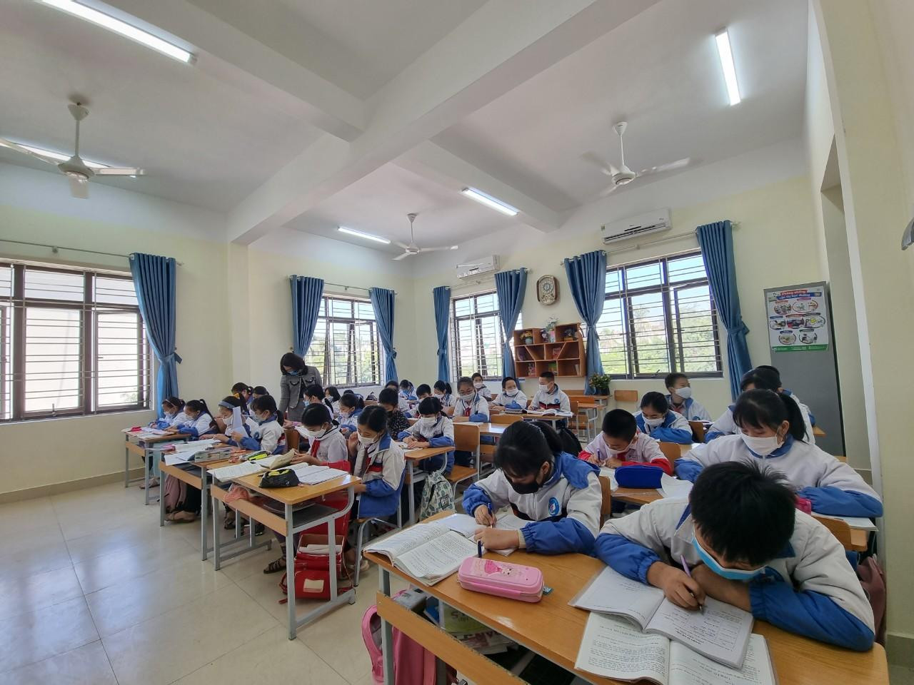 Sở Giáo dục và Đào tạo Hải Phòng đã có văn bản chỉ đạo các cơ sở giáo dục và thời gian học sinh quay trở lại học trực tiếp và phương án học thích ứng, linh hoạt trong bối cảnh dịch bệnh (Ảnh: PL)