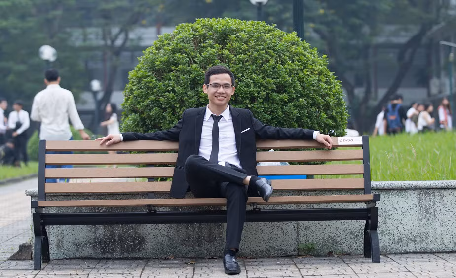 Nguyễn Hữu Hoàng – thủ khoa hệ đào tạo kỹ sư (Đại học Bách khoa Hà Nội) với điểm trung bình tích lũy đạt 3.81 (Ảnh nhân vật cung cấp)