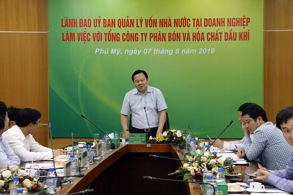 Đồng chí Nguyễn Hoàng Anh phát biểu kết luận. Đồng chí Nguyễn Hoàng Anh phát biểu kết luận.