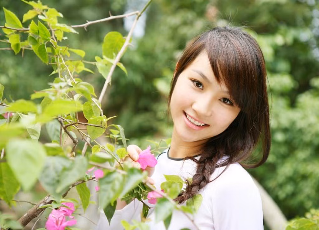 Thanh Huyền là một người hòa đồng và vui vẻ. Tham gia cuộc thi, Huyền mong muốn được kết bạn với mọi người.