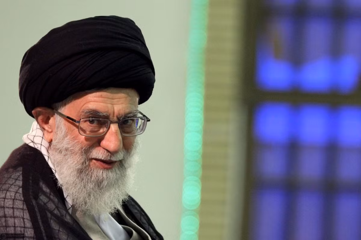 Lãnh đạo Hồi giáo Iran, Giáo sĩ Ayatollah Ali Khamenei.