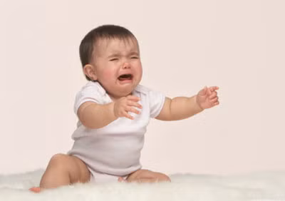 Lý do ống dẫn lệ chưa hoàn thiện, tuy nhiên cũng có trường hợp ngoại lệ mà người ta chưa giải thích được. Một điều thú vị về nước mắt của trẻ sơ sinh có chứa các hoóc môn stress và chính hành vi khóc đã giúp trẻ giảm căng thẳng, dễ chịu hơn và con người được xem là động vật duy nhất có trên Trái đất có hành vi khóc để giảm stress. Lý do ống dẫn lệ chưa hoàn thiện, tuy nhiên cũng có trường hợp ngoại lệ mà người ta chưa giải thích được. Một điều thú vị về nước mắt của trẻ sơ sinh có chứa các hoóc môn stress và chính hành vi khóc đã giúp trẻ giảm căng thẳng, dễ chịu hơn và con người được xem là động vật duy nhất có trên Trái đất có hành vi khóc để giảm stress.