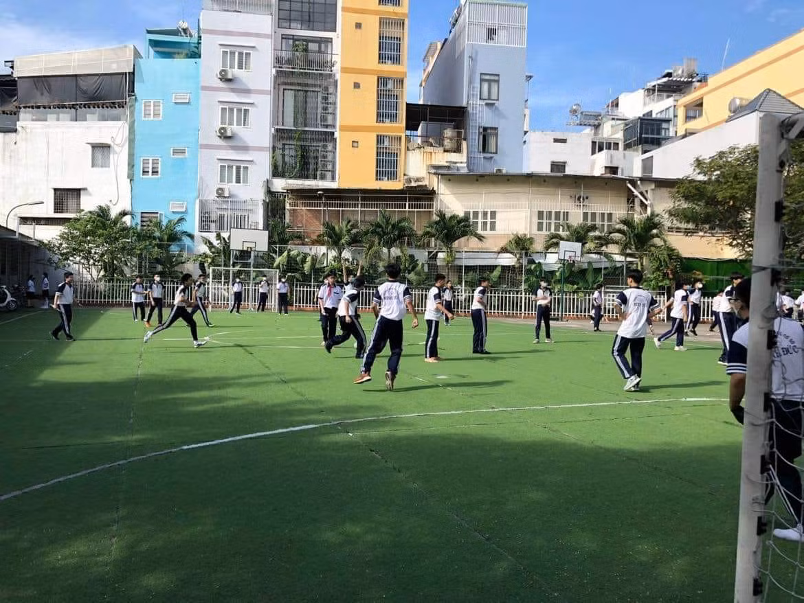 Bắt đầu từ ngày 7/2, nhiều trường phổ thông tại TPHCM bắt đầu thực hiện học 2 buổi/ngày (ảnh minh họa: CTV)