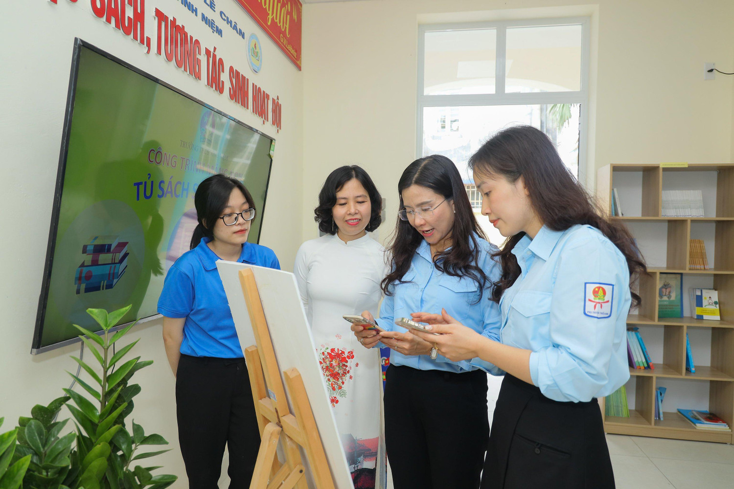 Mô hình "Thư viện số" sẽ đem một làn gió mới đến với thư viện truyền thống, là xu thế tất yếu của hội nhập (Ảnh: Phạm Linh)