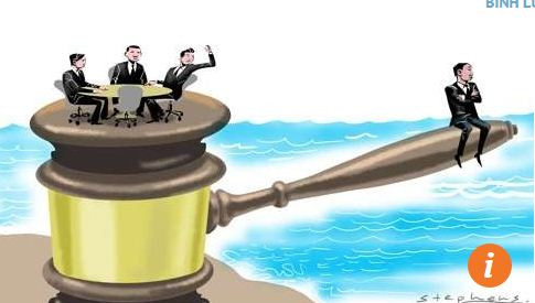 Trung Quốc không chỉ chà đạp luật pháp quốc tế ở Biển Đông, mà còn đánh tráo các khái niệm, "nấu giả cầy" luật pháp quốc tế để bảo vệ yêu sách bành trướng. Ảnh minh họa: SCMP.