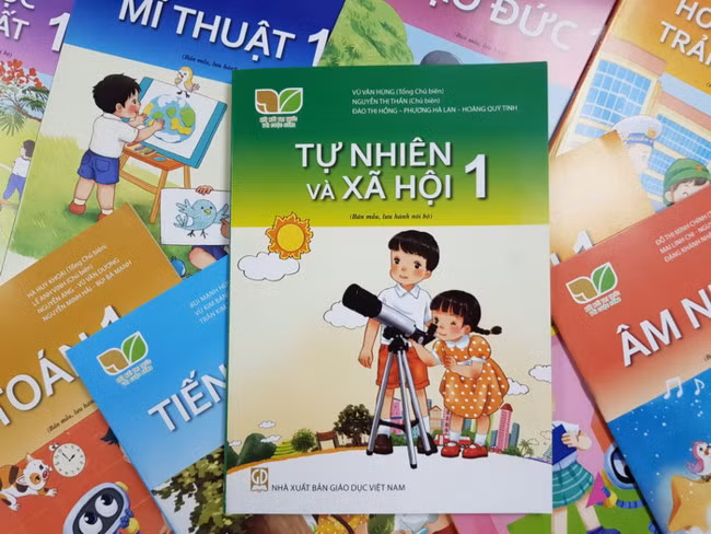 Bộ sách giáo khoa Kết nối tri thức với cuộc sống cho Chương trình giáo dục phổ thông 2018. Ảnh: NXBGDVN.