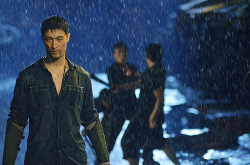 Jonhny Trí Nguyễn trong một phân cảnh phim.