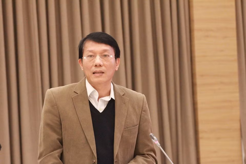 Thứ trưởng Bộ Công an Lương Tam Quang trả lời tại họp báo. Ảnh: Trần Vương Thứ trưởng Bộ Công an Lương Tam Quang trả lời tại họp báo. Ảnh: Trần Vương