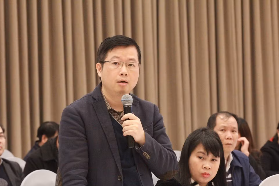 Ông Nguyễn Thanh Lâm trả lời tại họp báo. Ảnh: Vương Trần Ông Nguyễn Thanh Lâm trả lời tại họp báo. Ảnh: Vương Trần