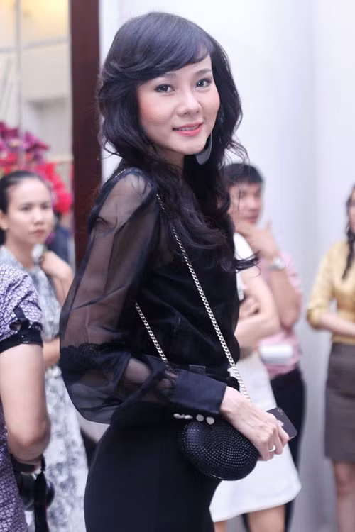 Xem thêm: Thời trang sao Việt/Thời trang sao Hollywood/Thời trang sao Hoa ngữ/Thời trang sao Hàn