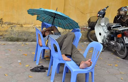 Một phong cách ngủ rất Việt Nam. Một phong cách ngủ rất Việt Nam.