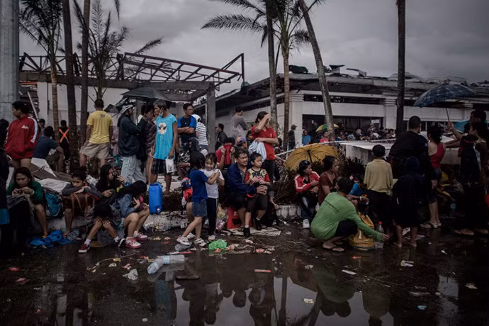 Những người sống sót tại Philippines đang phải đối mặt với vô vàn nguy cơ.
