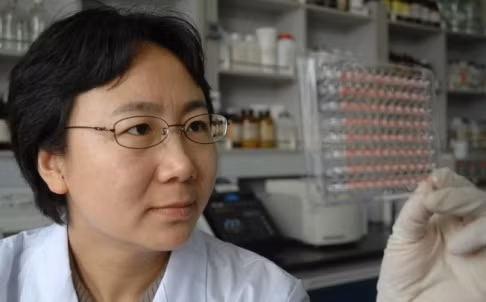 Trần Hoa Lan, người được cho là trưởng nhóm nhà khoa học Trung Quốc tạo ra loại virut nguy hiểm chết người Trần Hoa Lan, người được cho là trưởng nhóm nhà khoa học Trung Quốc tạo ra loại virut nguy hiểm chết người