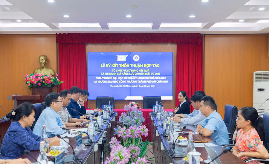 Lễ ký kết thỏa thuận hợp tác tổ chức và sử dụng kết quả kỳ thi đánh giá năng lực chuyên biệt từ năm 2025 giữa 2 trường. (Ảnh: NTCC)