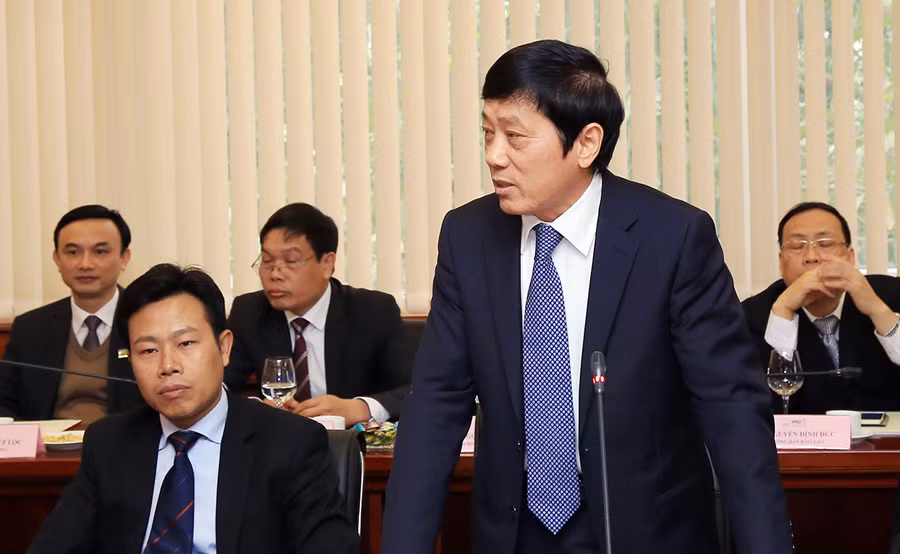 Tâm tư nhà khoa học 40 năm chưa ăn cơm tối cùng vợ (GDVN) - Làm khoa học là một chặng đường dài. Tâm sự của họ nhân ngày Chủ tịch nước thăm và làm việc tại Đại học Quốc gia Hà Nộ khiến chúng ta suy nghĩ.
