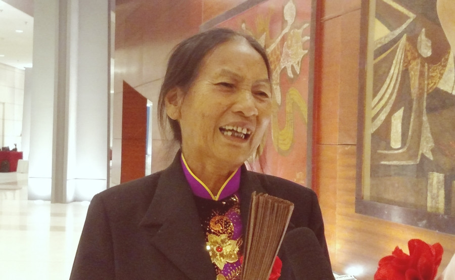 Cô giáo Nguyễn Thị Thông trao đổi với phóng viên. Ảnh Xuân Trung Cô giáo Nguyễn Thị Thông trao đổi với phóng viên. Ảnh Xuân Trung