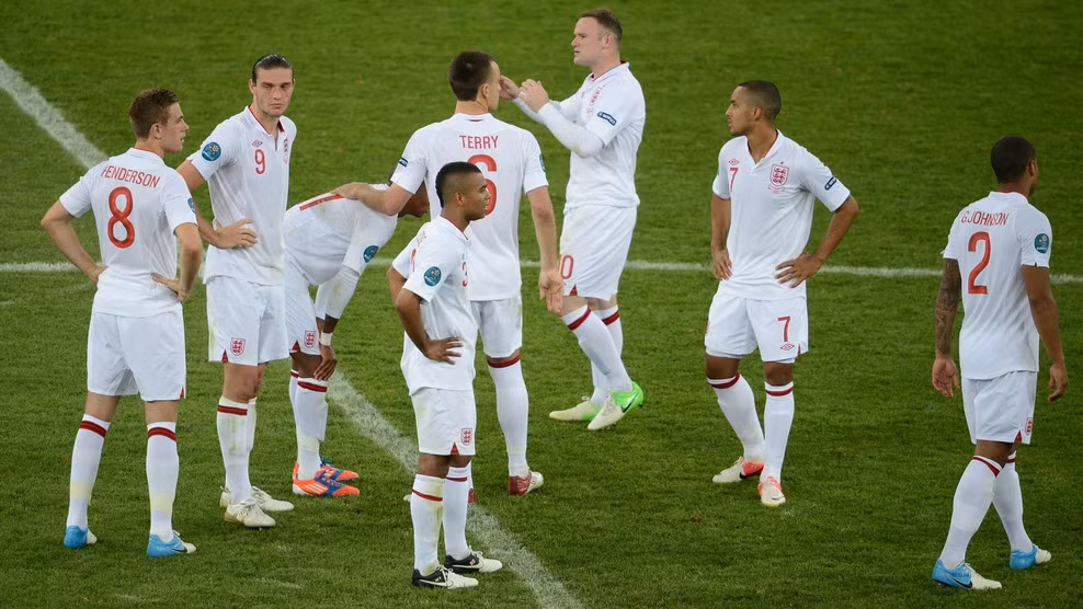 'Tam sư' chính thức nói lời tạm biệt EURO 2012
