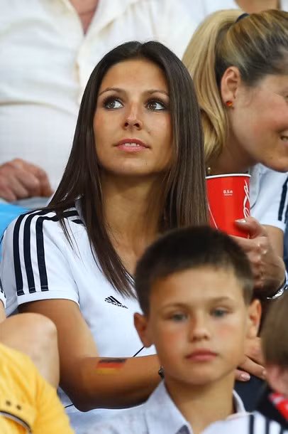 Silvia Meichel bạn gái của tiền đạo Mario Gomez.