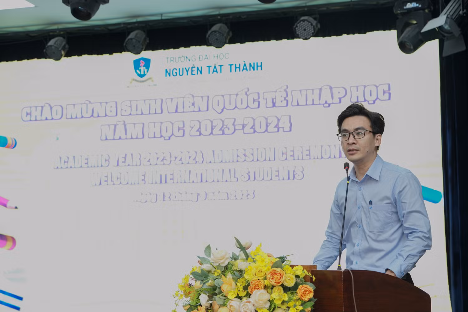 Thạc sĩ Nguyễn Quỳnh Sơn – Giám đốc Trung tâm Hỗ trợ sinh viên quốc tế, Trường Đại học Nguyễn Tất Thành. Thạc sĩ Nguyễn Quỳnh Sơn – Giám đốc Trung tâm Hỗ trợ sinh viên quốc tế, Trường Đại học Nguyễn Tất Thành.