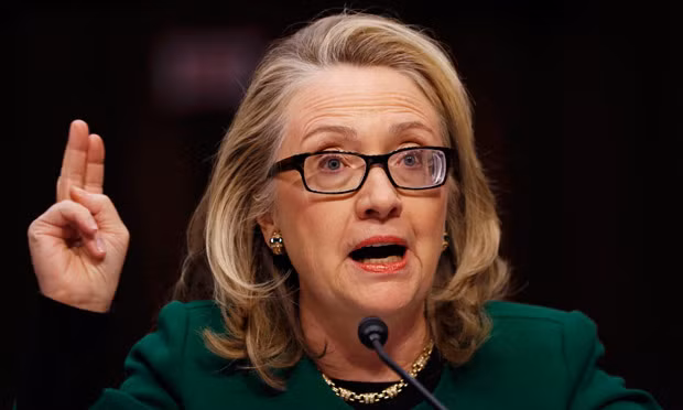 Cựu Ngoại trưởng Mỹ Hillary Clinton vừa lên tiếng tự tin cho rằng MH17 bị bắn bằng tên lửa của Nga. Cựu Ngoại trưởng Mỹ Hillary Clinton vừa lên tiếng tự tin cho rằng MH17 bị bắn bằng tên lửa của Nga.