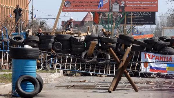 Một trạm kiểm soát của lực lượng ly khai tại Luhansk.