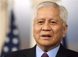 Ngoại trưởng Philippines Albert del Rosario Ngoại trưởng Philippines Albert del Rosario