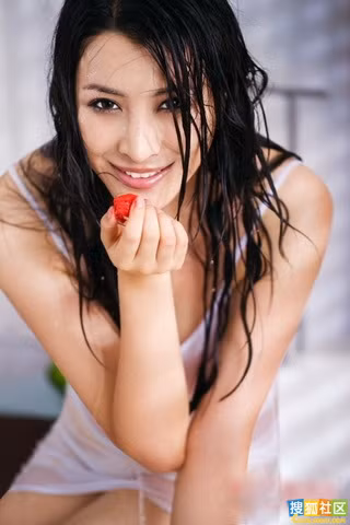 Vương Á Kiện.