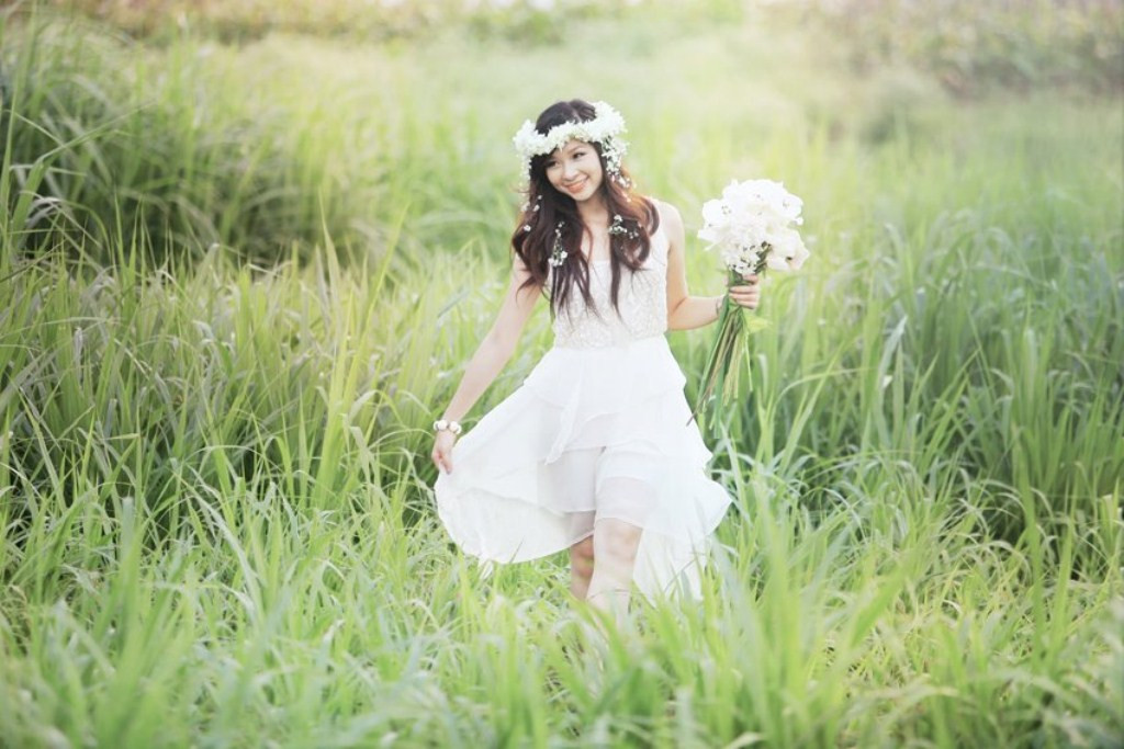 >> NGẮM NỮ SINH CÓ VẺ ĐẸP GẦN GIỐNG PHẠM BĂNG BĂNG >> NỤ CƯỜI TỎA SÁNG CỦA MISS NGÔI SAO BÍCH KHANH