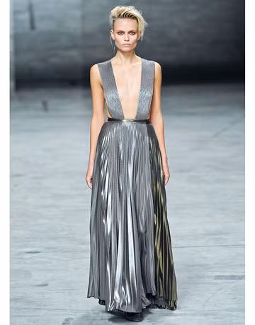 Mẫu thiết kế của hãng Haider Ackermann Xuân 2012