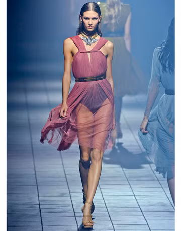 Mẫu thiết kế của hãng Lanvin Xuân 2012