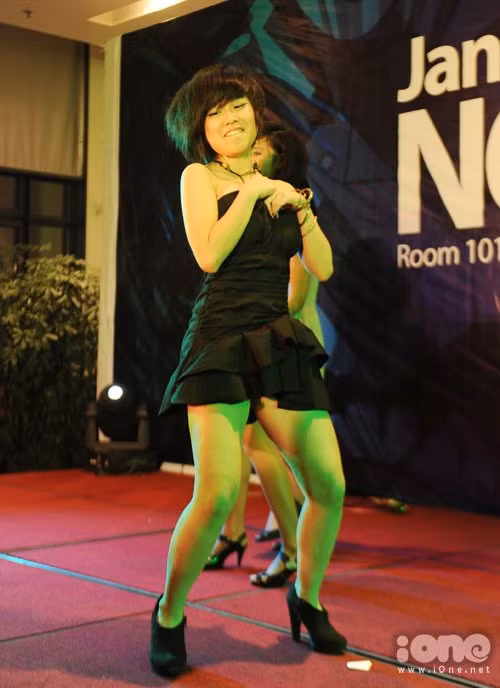 Những cô nàng "máu lửa" Những cô nàng "máu lửa"