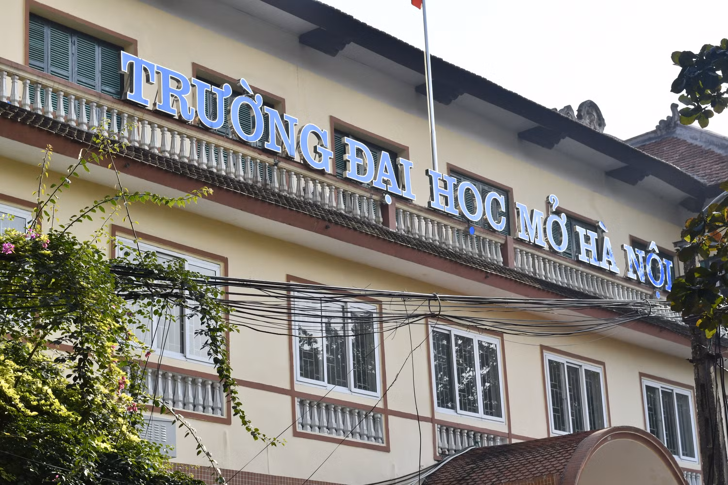 Trường Đại học Mở Hà Nội có trụ sở chính tại Nhà B101, phố Nguyễn Hiền (phường Bách Khoa, quận Hai bà Trưng, thành phố Hà Nội). Ảnh: Ngọc Huệ