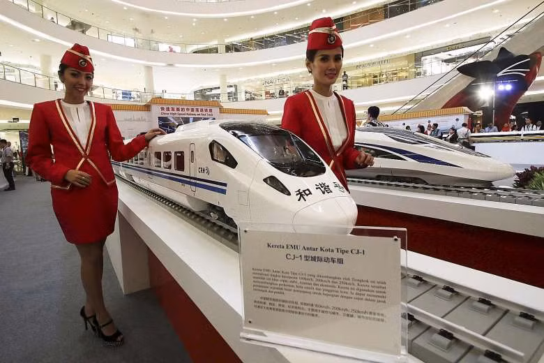 Nhà thầu Trung Quốc giới thiệu công nghệ đường sắt cao tốc tại Jakarta, Indonesia tháng 8 năm ngoái, ảnh: The Straits Times. Nhà thầu Trung Quốc giới thiệu công nghệ đường sắt cao tốc tại Jakarta, Indonesia tháng 8 năm ngoái, ảnh: The Straits Times.