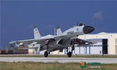 Hình ảnh J-11 triển khai bất hợp pháp trên đảo Phú Lâm, Hoàng Sa, Đà Nẵng, Việt Nam do truyền thông nhà nước Trung Quốc công bố. Ảnh: 81.cn. Hình ảnh J-11 triển khai bất hợp pháp trên đảo Phú Lâm, Hoàng Sa, Đà Nẵng, Việt Nam do truyền thông nhà nước Trung Quốc công bố. Ảnh: 81.cn.