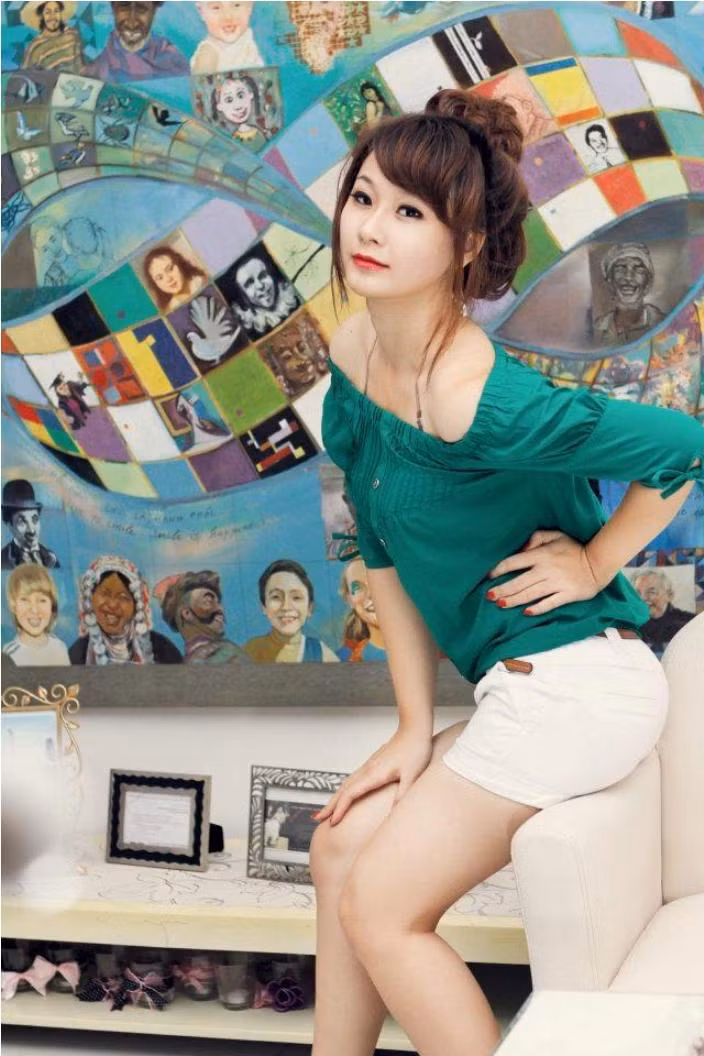Để có những bộ ảnh đẹp, Ngọc Ánh phải diễn đạt theo concept mà stylist đưa ra, tạo cảm hứng cho photo. Để có những bộ ảnh đẹp, Ngọc Ánh phải diễn đạt theo concept mà stylist đưa ra, tạo cảm hứng cho photo.