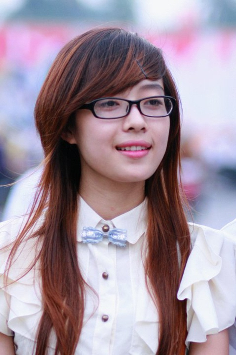Nước da trắng mịn và nụ cười tươi của cô gái xứ Nghệ luôn là tâm điểm thu hút mọi ánh nhìn