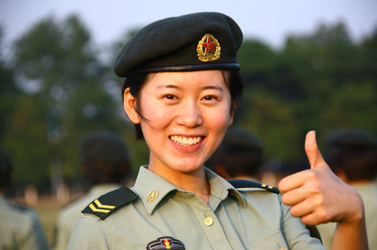 Vương Hiểu Lệ - nữ binh sĩ của Pháo binh 2 Trung Quốc Vương Hiểu Lệ - nữ binh sĩ của Pháo binh 2 Trung Quốc