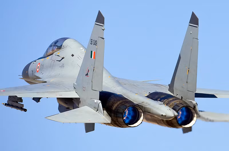 Máy bay chiến đấu Su-30MKI của Không quân Ấn Độ. Máy bay chiến đấu Su-30MKI của Không quân Ấn Độ.
