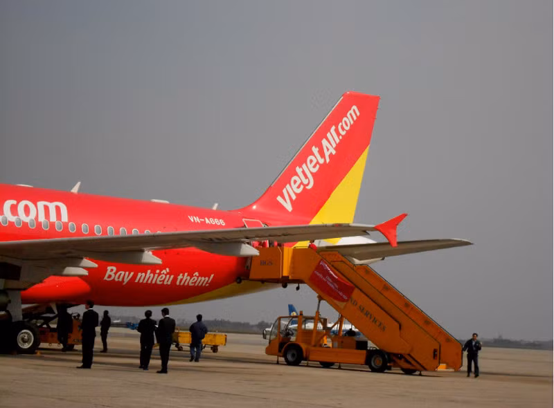 Với chính sách giá rẻ, VietJetAir mong muốn “bay nhiều hơn”.