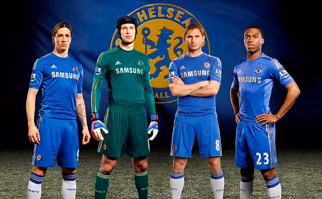 Áo thi đấu của Chelsea.