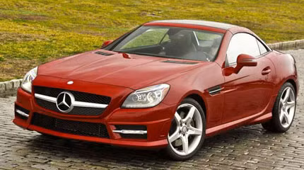 8. Mercedes-Benz SLK350 Động cơ: 3.5L V6 Công suất cực đại: 302 mã lực Thời gian tăng tốc từ 0-96 km/h: 5.5 giây Mức tiêu thụ nhiên liệu: 11.76 L/100 km nội thành và 8.4 L/100 km xa lộ 8. Mercedes-Benz SLK350 Động cơ: 3.5L V6 Công suất cực đại: 302 mã lực Thời gian tăng tốc từ 0-96 km/h: 5.5 giây Mức tiêu thụ nhiên liệu: 11.76 L/100 km nội thành và 8.4 L/100 km xa lộ