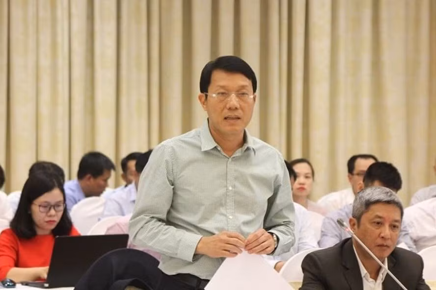 Ông Lương Tam Quang trả lời tại họp báo. Ảnh: X.H Ông Lương Tam Quang trả lời tại họp báo. Ảnh: X.H