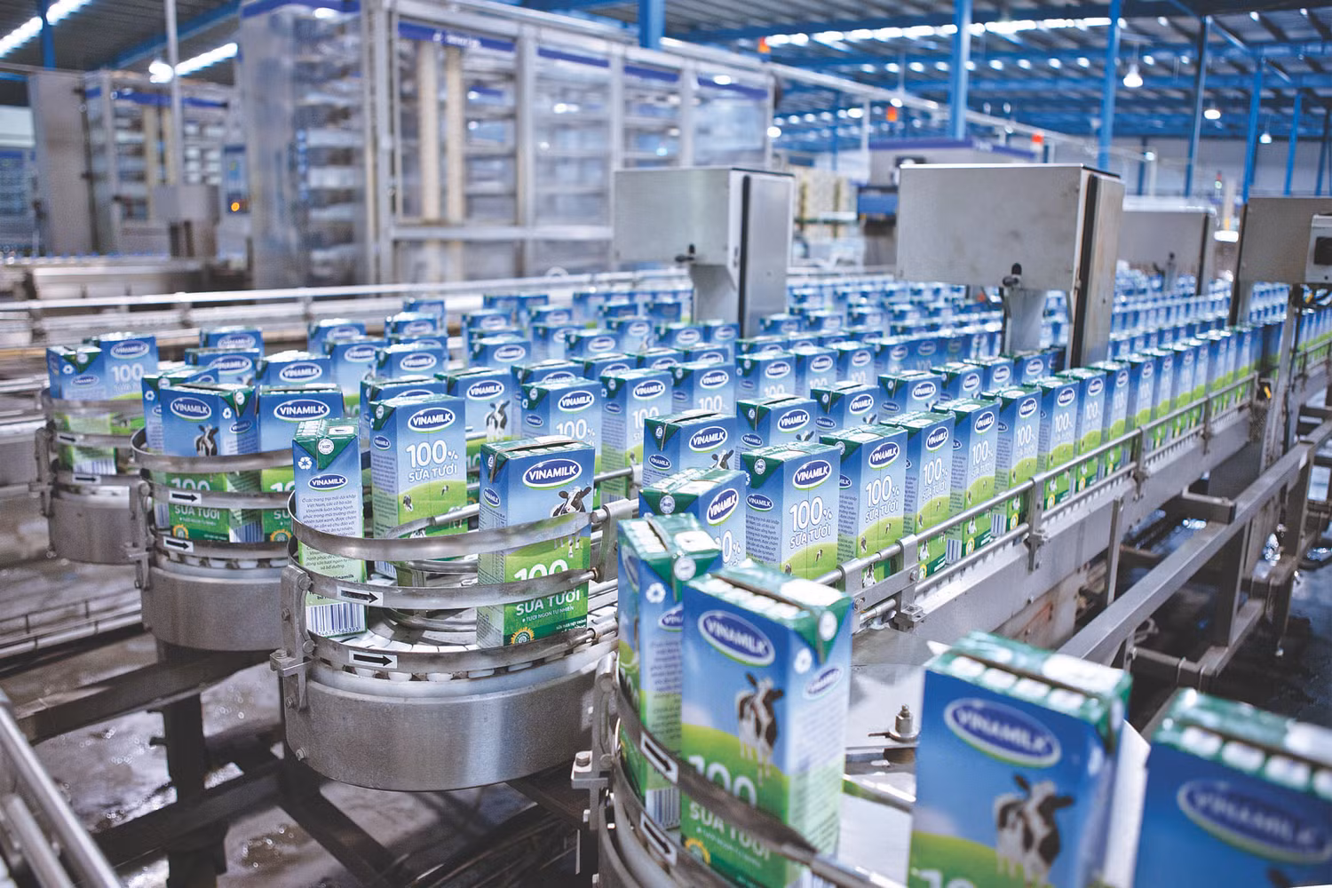 Chính phủ thoái vốn mạnh mẽ tại các doanh nghiệp - ảnh nguồn Vinamilk. Chính phủ thoái vốn mạnh mẽ tại các doanh nghiệp - ảnh nguồn Vinamilk.